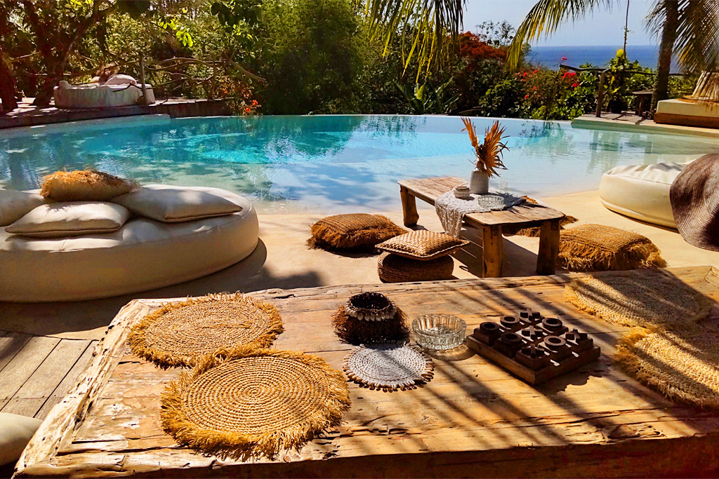 宮古島 アクアプール コンテナハウス